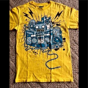 Cute boys shirt in by TH in size small